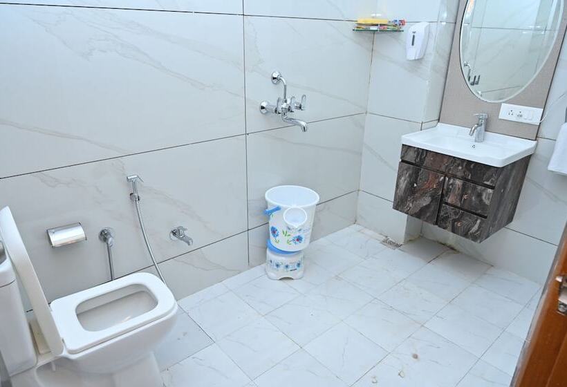 Отель Bhairav Niwas