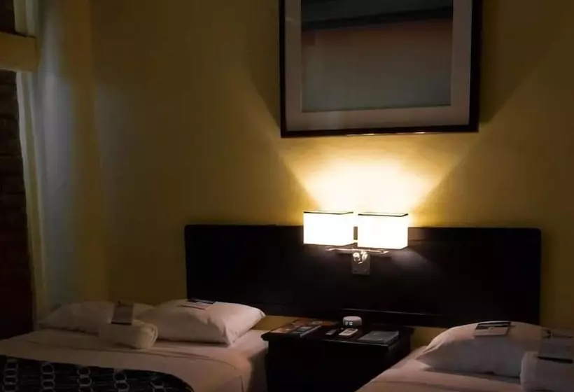 ホテル El Campanario