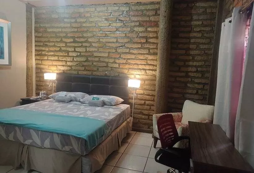 ホテル El Campanario