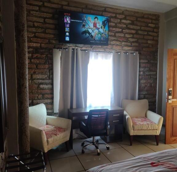 هتل El Campanario