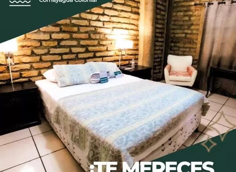 ホテル El Campanario