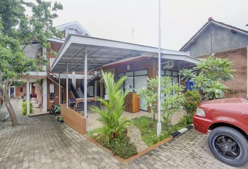 Hotel D Kost In Kandri Semarang