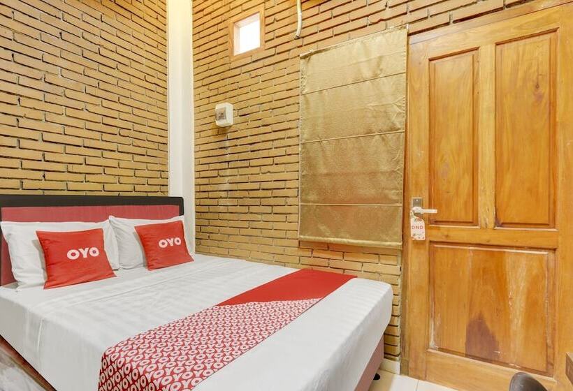 Otel D Kost In Kandri Semarang