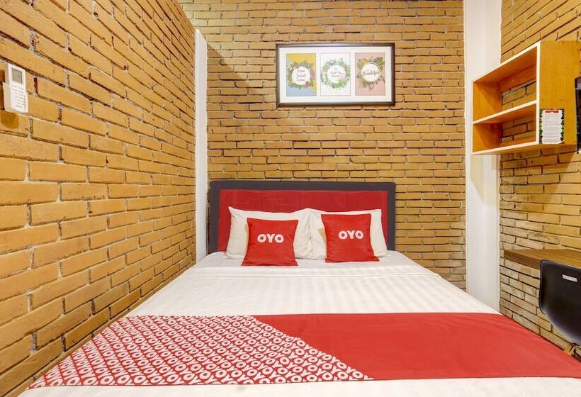 Otel D Kost In Kandri Semarang