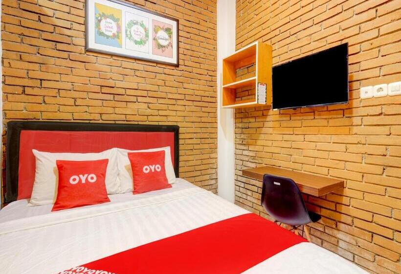 Otel D Kost In Kandri Semarang