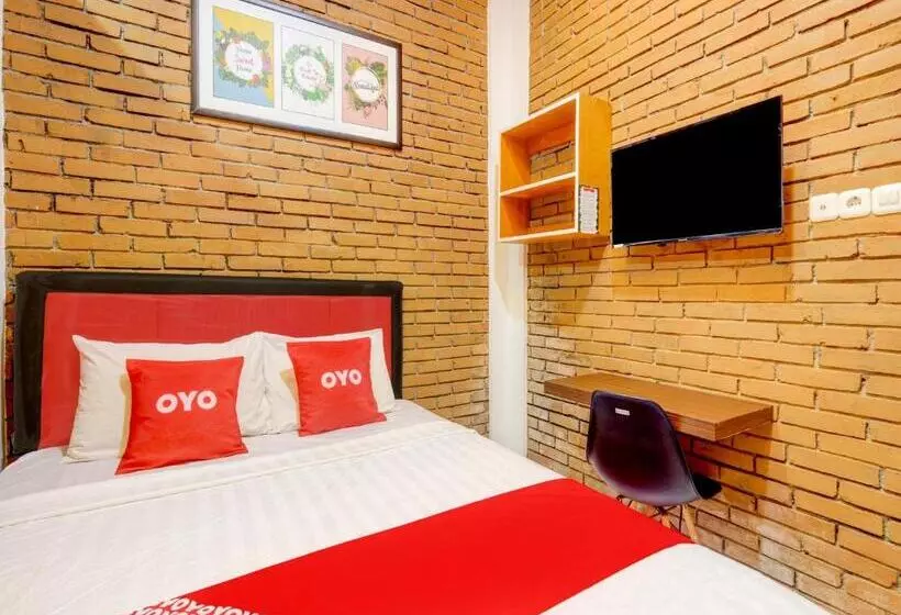 Hotel D Kost In Kandri Semarang