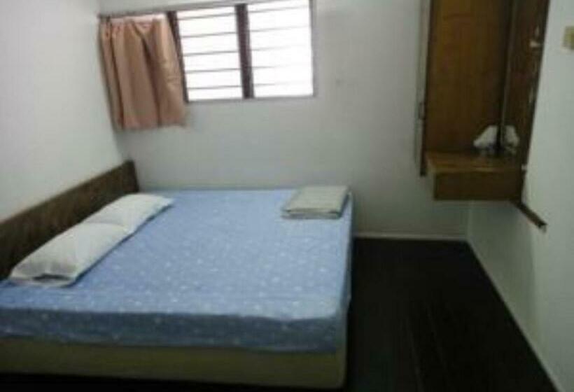 Hotelli Chuan Pangkor Island