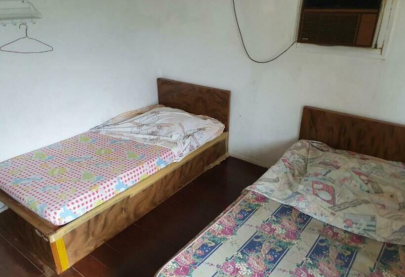 Hotelli Chuan Pangkor Island