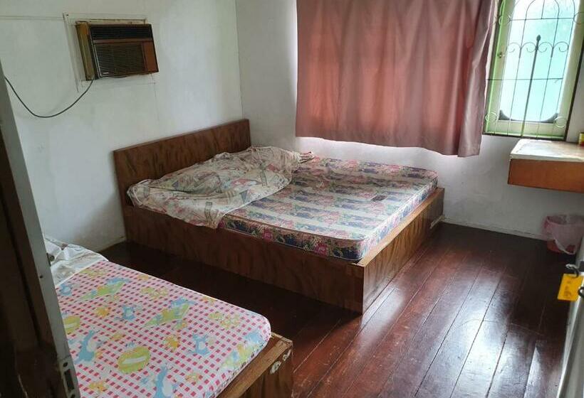 Hotelli Chuan Pangkor Island