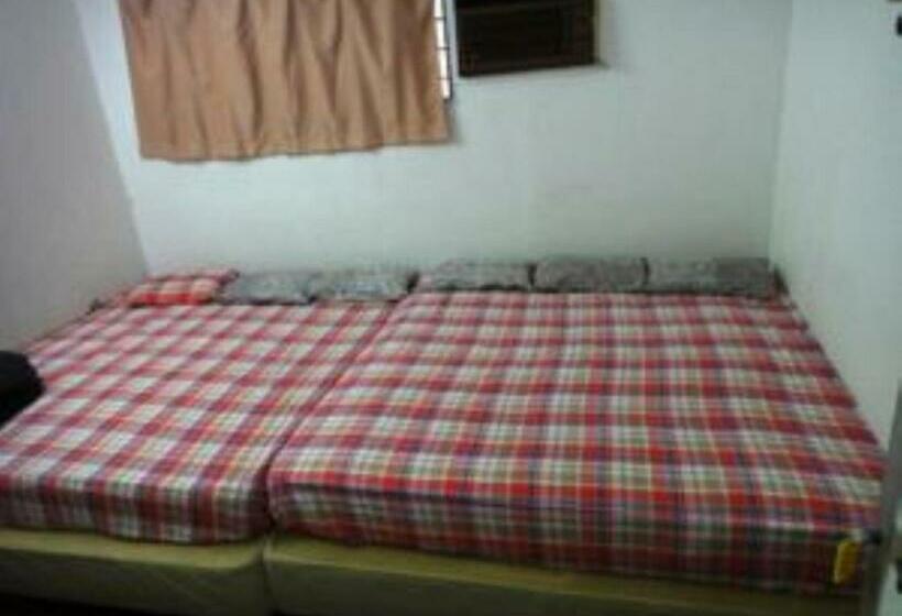 Hotelli Chuan Pangkor Island