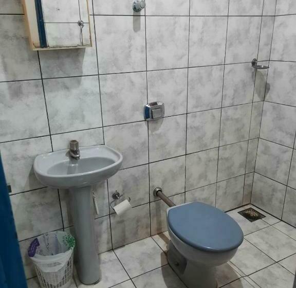 בית מלון כפרי Tropical