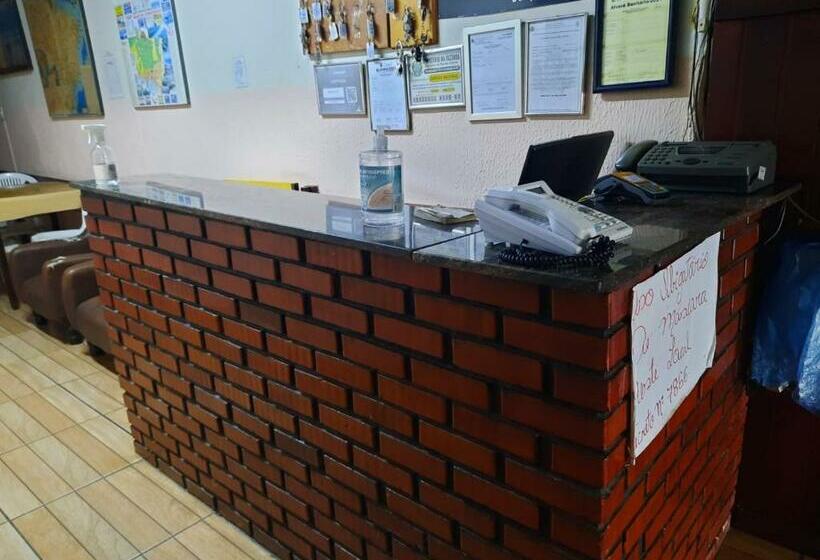 בית מלון כפרי Tropical