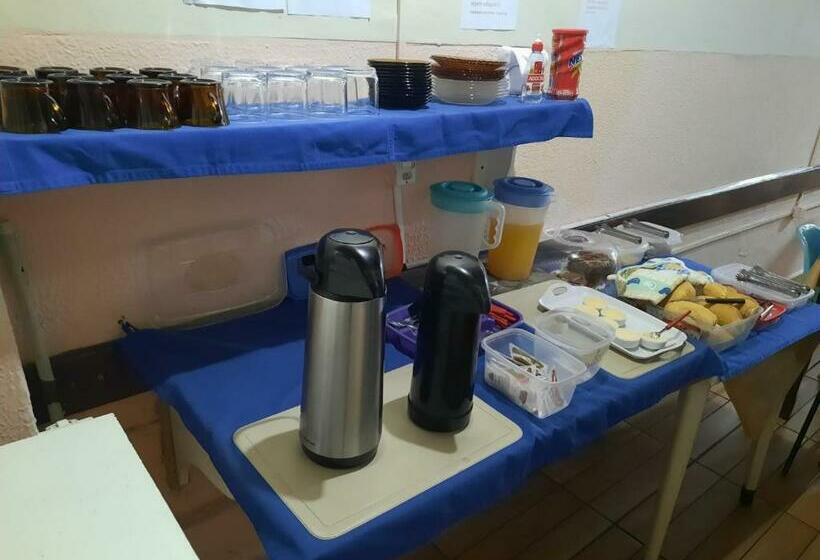 בית מלון כפרי Tropical