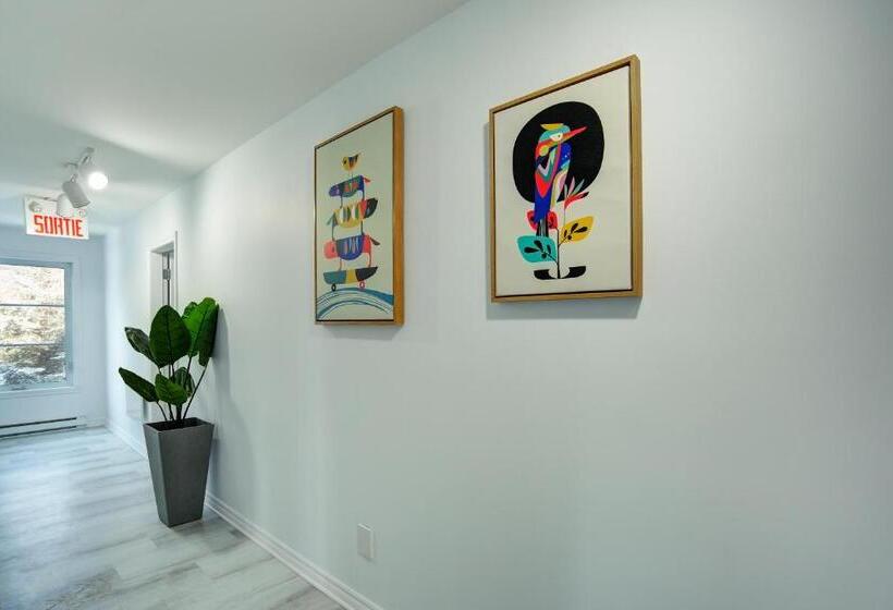 הוסטל Le 900 Tremblant Inn Cafe And Bistro