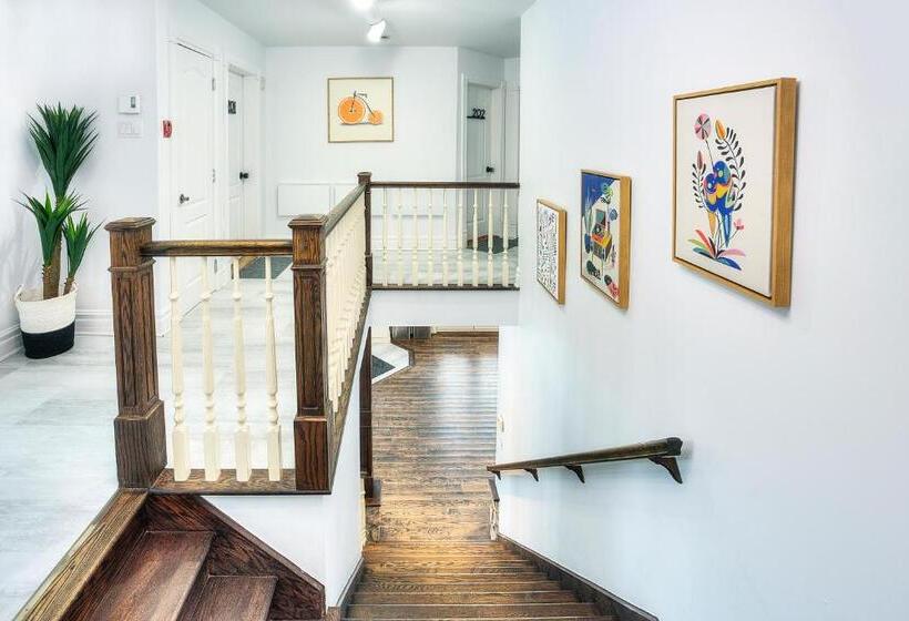 הוסטל Le 900 Tremblant Inn Cafe And Bistro