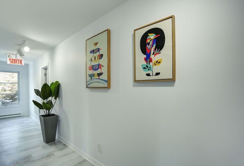 הוסטל Le 900 Tremblant Inn Cafe And Bistro