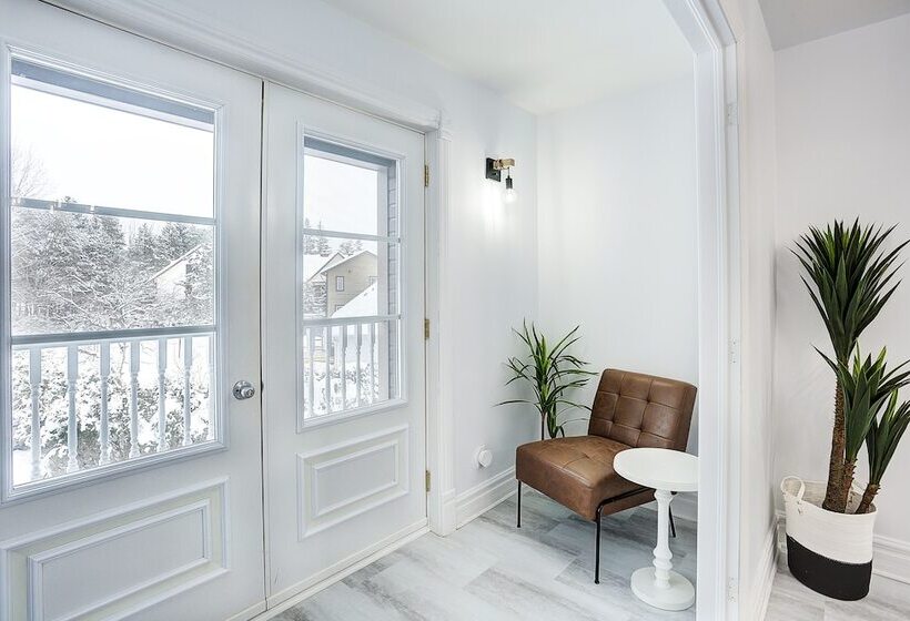 הוסטל Le 900 Tremblant Inn Cafe And Bistro