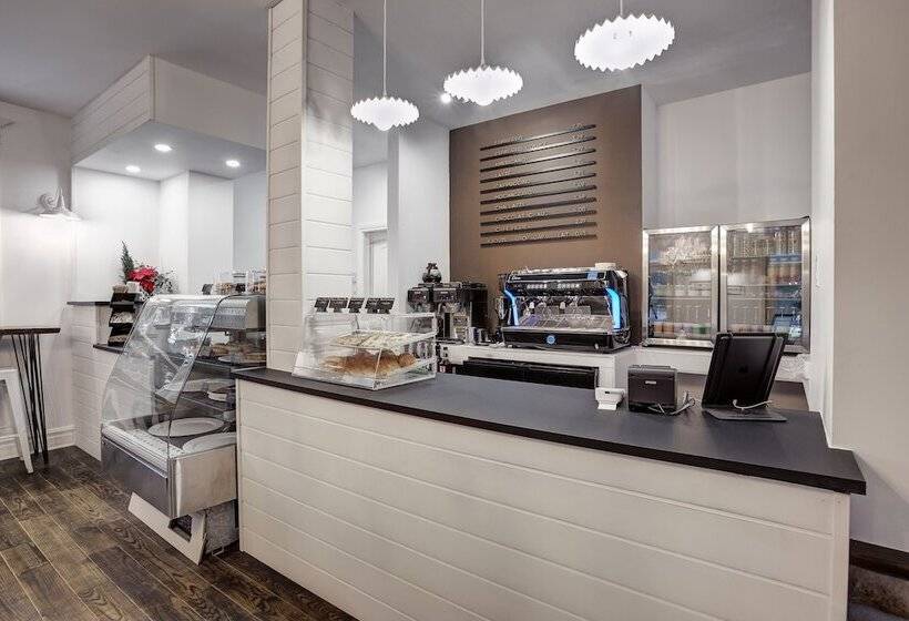 הוסטל Le 900 Tremblant Inn Cafe And Bistro