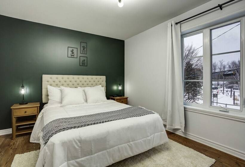 הוסטל Le 900 Tremblant Inn Cafe And Bistro