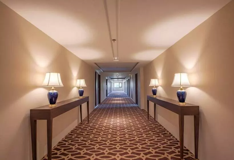 ホテル Lalita Grand