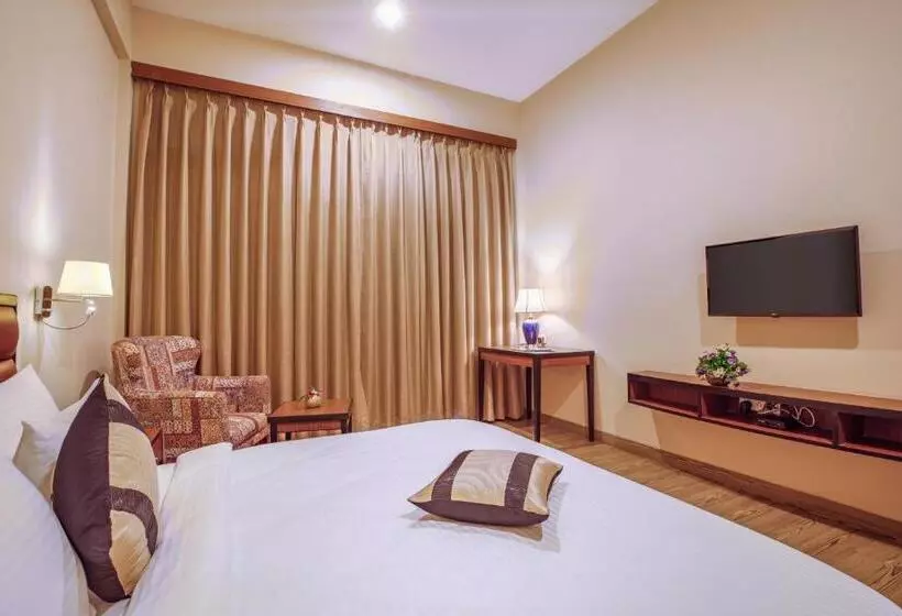 ホテル Lalita Grand