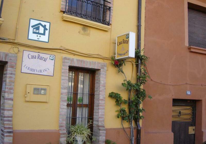 Casa Rural  La Bardena Blanca I