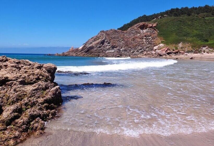 هتل روستایی El Castaño Dormilón