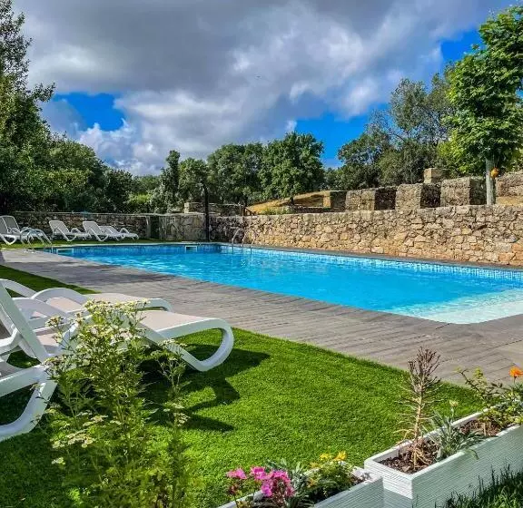 هتل روستایی Rural A Velha Fabrica