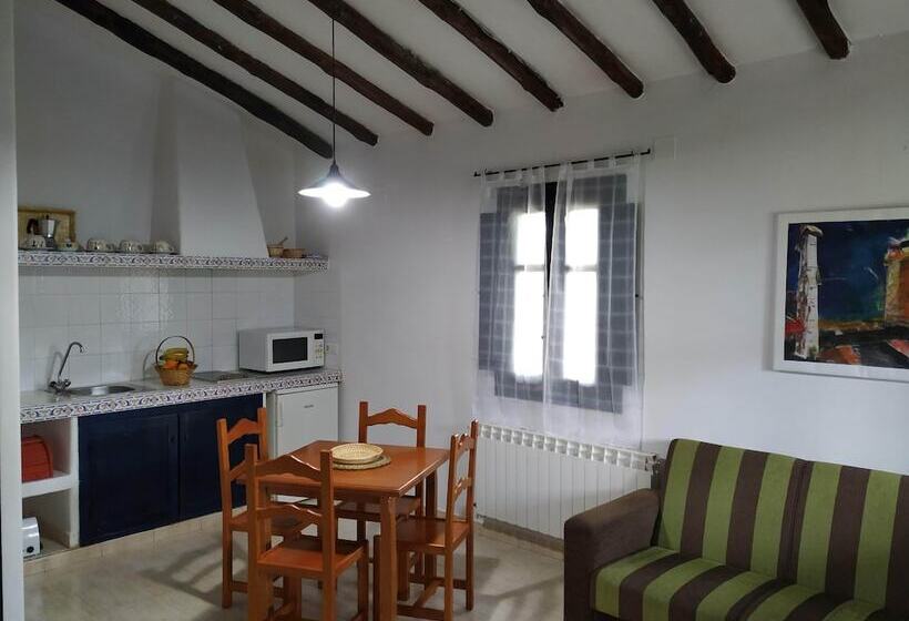 Apartamentos & Habitaciones Vetonia