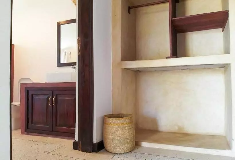 تختخواب و صبحانه Daima Villas