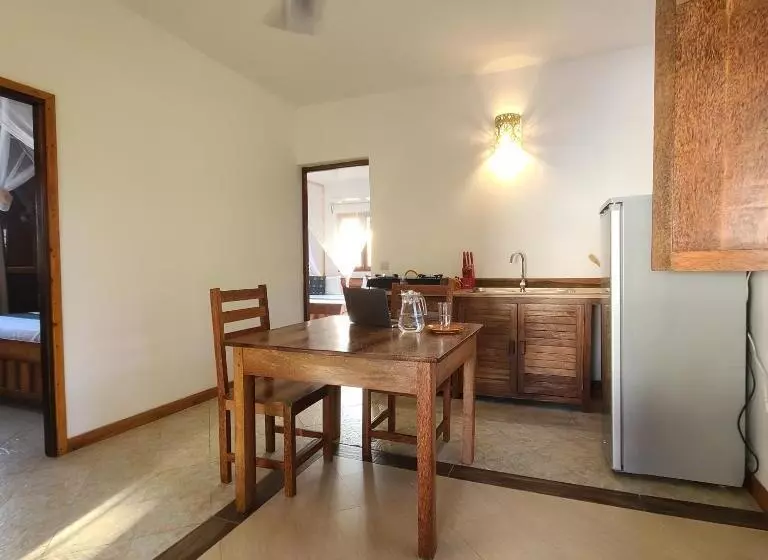 تختخواب و صبحانه Daima Villas