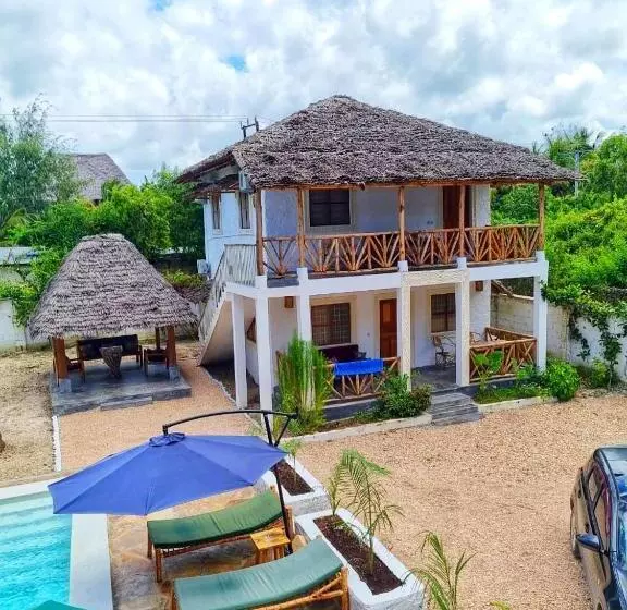 تختخواب و صبحانه Daima Villas