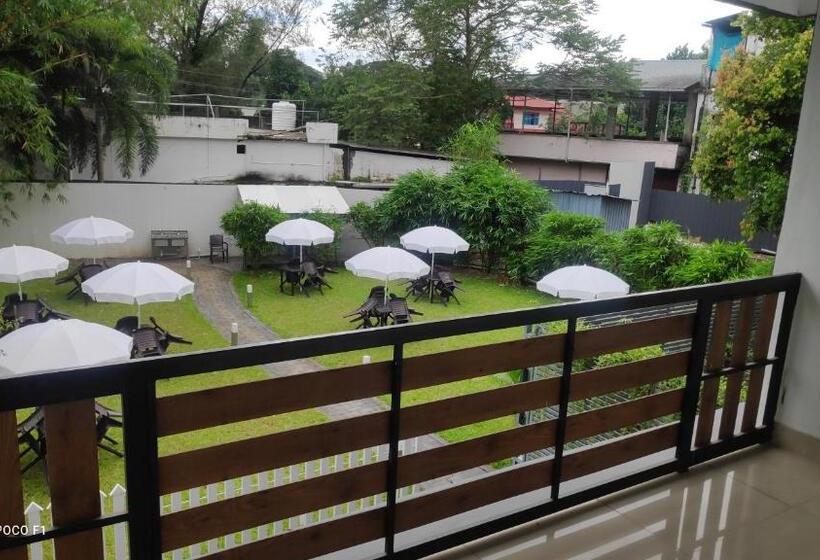 Emperor Hotel Rachana Continental Pvt Ltd