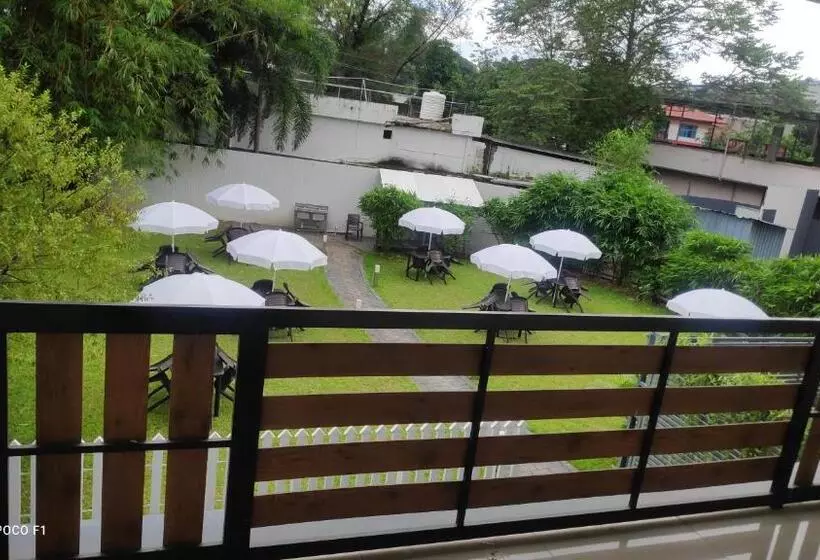 Emperor Hotel Rachana Continental Pvt Ltd