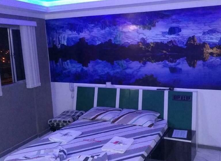 Отель Gold Park