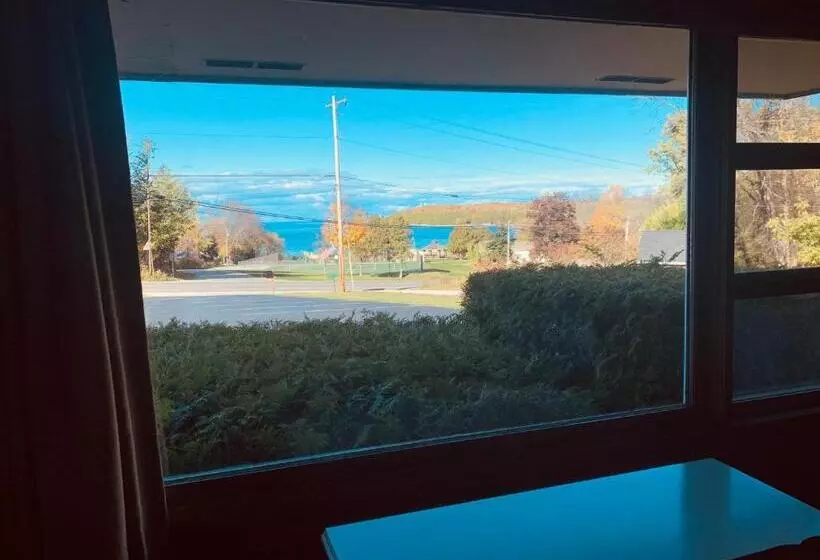 ホテル Hillside Inn