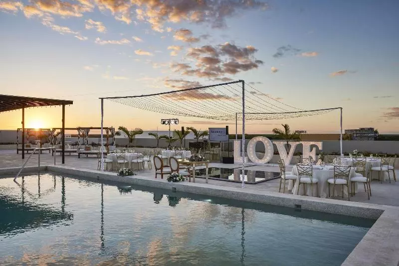 Residence Inn By Marriott Playa Del Carmen