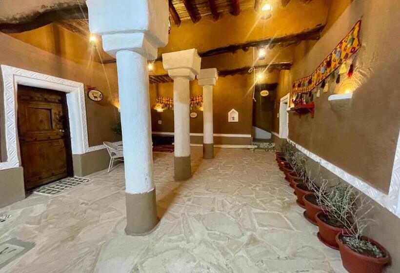 مبيت وإفطار نُزُل تُراثي شقْراء Heritage Guesthouse Shaqra