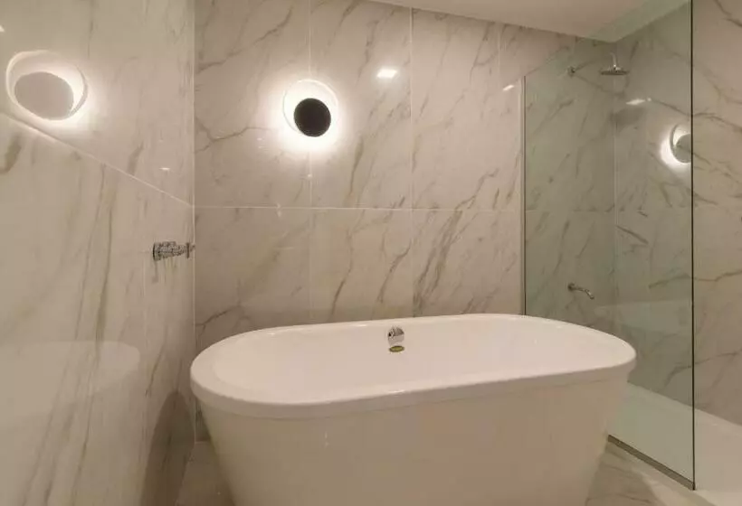 Hotelli Mae Singular