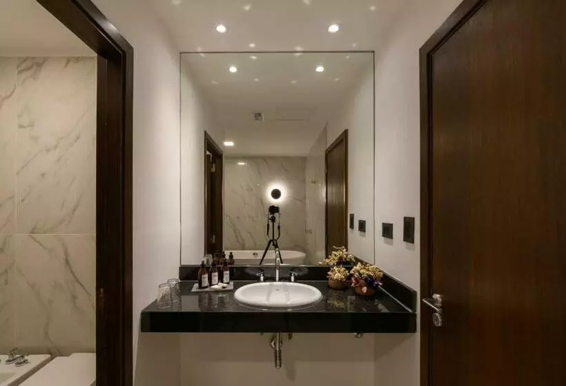 Hotelli Mae Singular