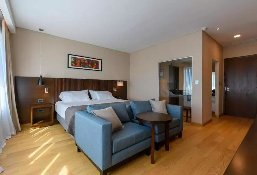 Hotelli Mae Singular