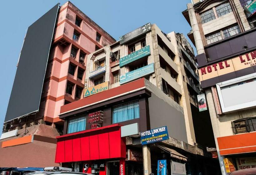 בית מלון כפרי Oyo Flagship 37810 Silver Oak