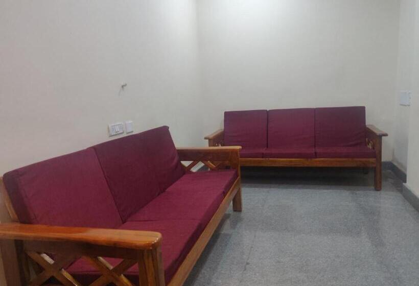 Hotel Sri Vignesh Residency