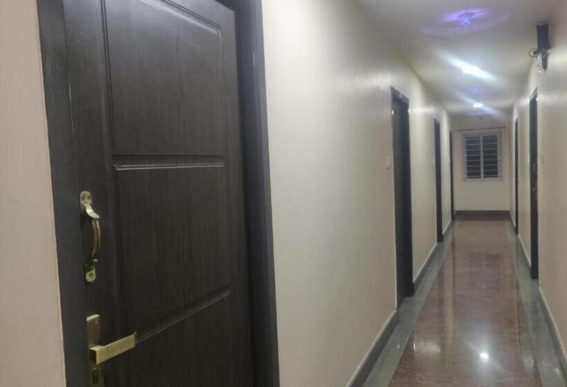 Hotel Sri Vignesh Residency