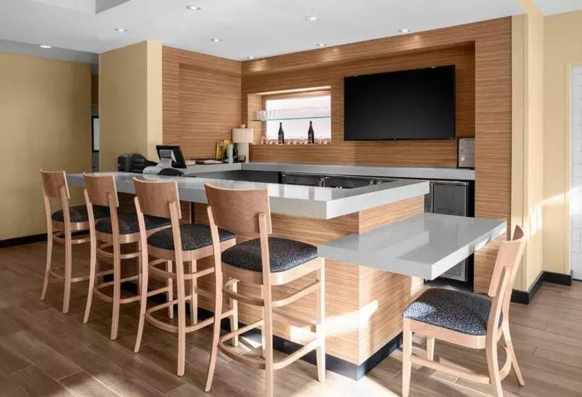 Hotelli Towneplace Suites By Marriott Tehachapi