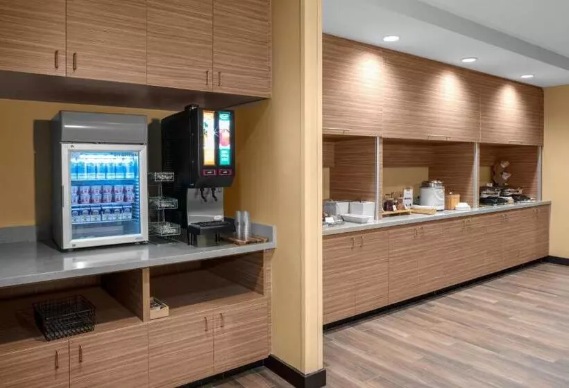 Hotelli Towneplace Suites By Marriott Tehachapi