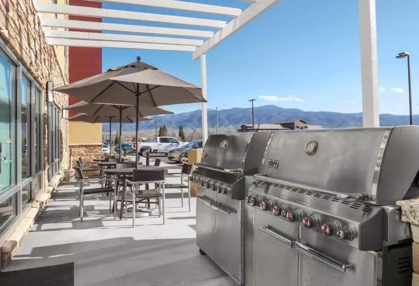 Hotelli Towneplace Suites By Marriott Tehachapi