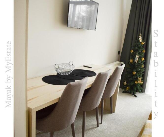 Aparthotel Mayak Yablunytsia