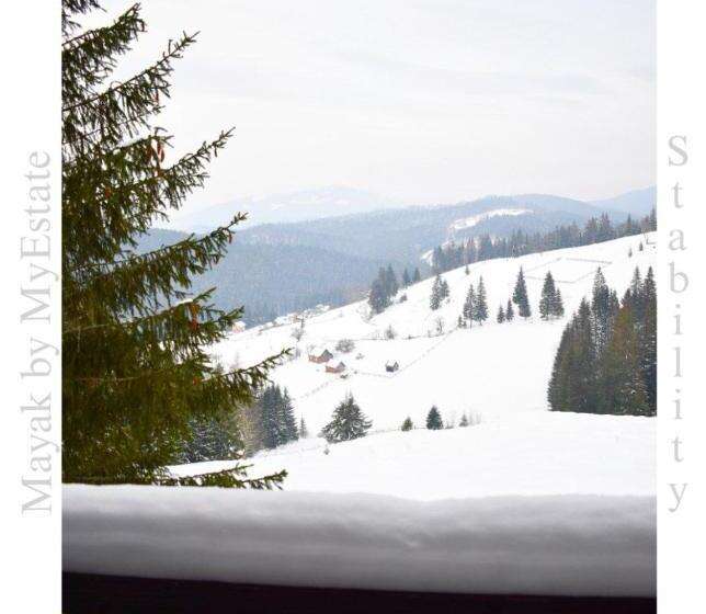 Aparthotel Mayak Yablunytsia