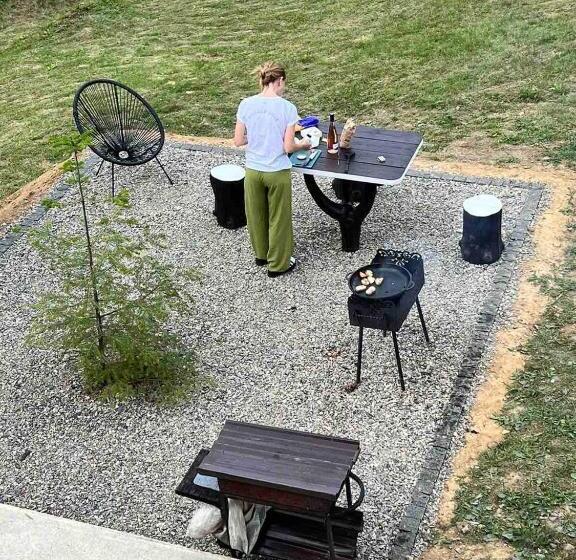 Aparthotel Mayak Yablunytsia